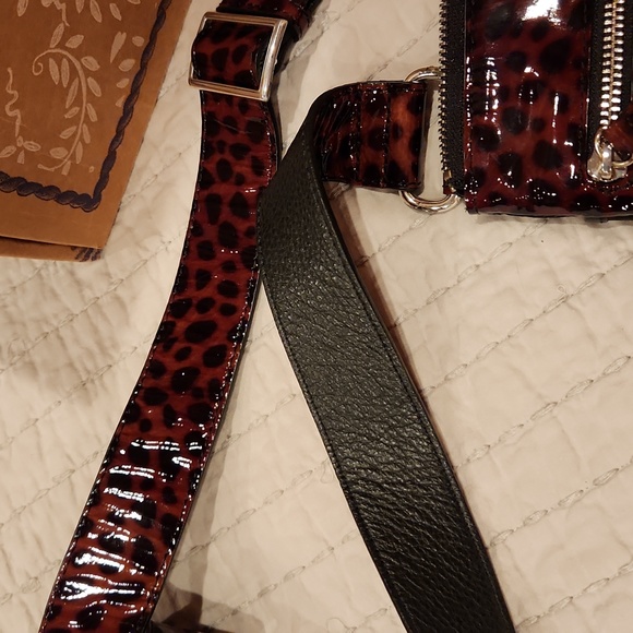 NWOT Stunning Brighton leopard Crossbody Bag, Box & Cloth Dust Cover - Picture 4 of 15